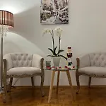 Apartment Louis & Elza Old Town Romantic