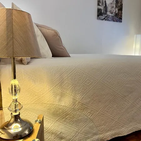 Louis & Elza Old Town Romantic فروتسواف