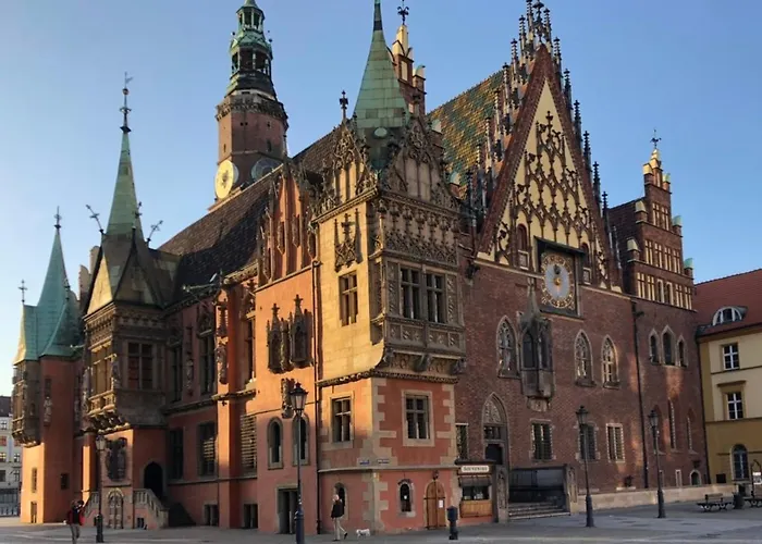 Louis & Elza Old Town Romantic